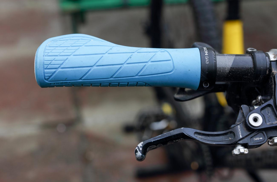 Ergon mtb hot sale grips